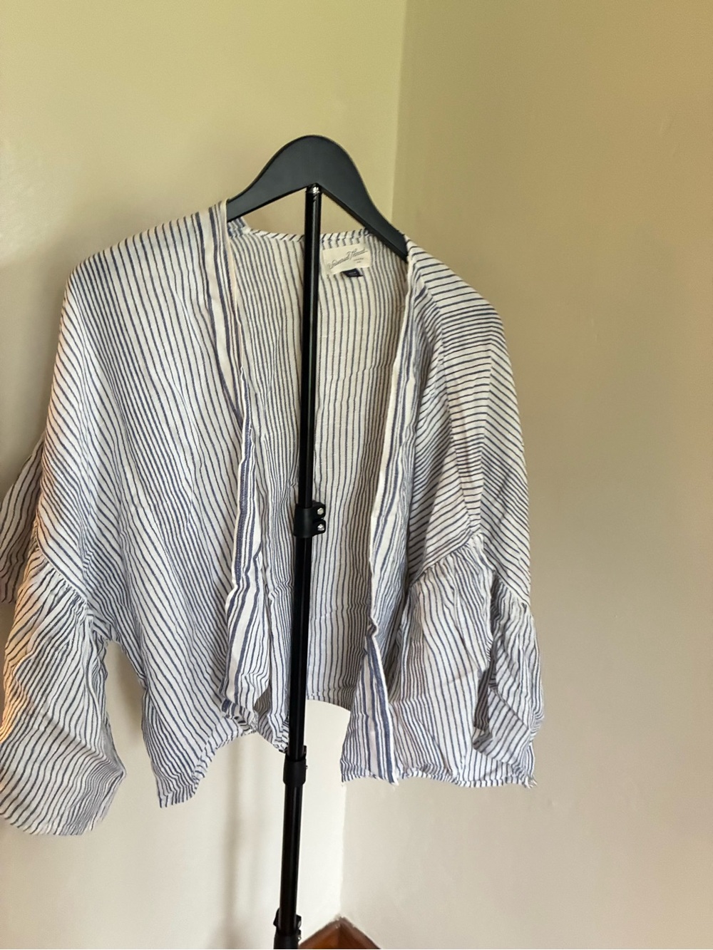 Universal Thread Blue and White Striped Open-Front Blazer